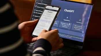 Revealing Controversial Sources Used by ChatGPT