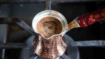 Man sought for pouring boiling coffee over baby