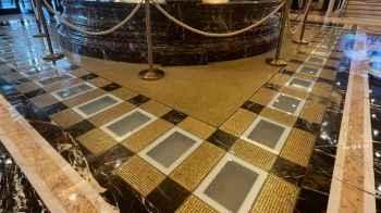 Luxury hotel sells its golden flooring after surge in prices – Photo