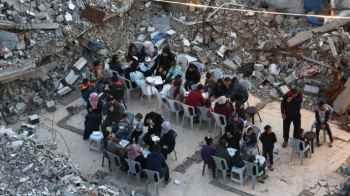 Gaza lights up its heart with determination… Iftar amid the sorrows of the past