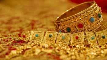 A surge in gold prices in Jordan dominates the scene