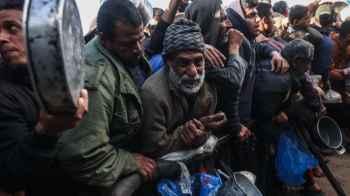 Empty Bowls and Stomachs… Heartbreaking Scenes of Gazans Captured by Hunger