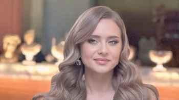 "Nelly Karim Reveals the Name of the "Close Artist" to Her