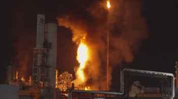 Major Fire Breaks Out at Chemical Plant in the United States – Video