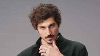 "Turkish actor Oktay Çubuk suffers a “heart attack (angina/acute cardiac event