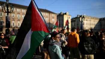 Gaza in the heart of Rome… a solidarity scene that captures the world’s attention