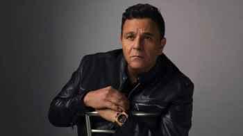 "Mohamed Fouad takes center stage after “reports of his marriage to an Arab woman