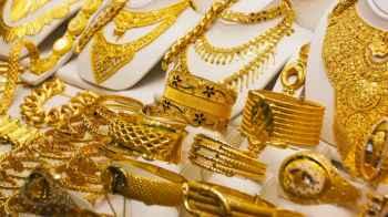 A relative calm prevails over gold markets amid continued local anticipation